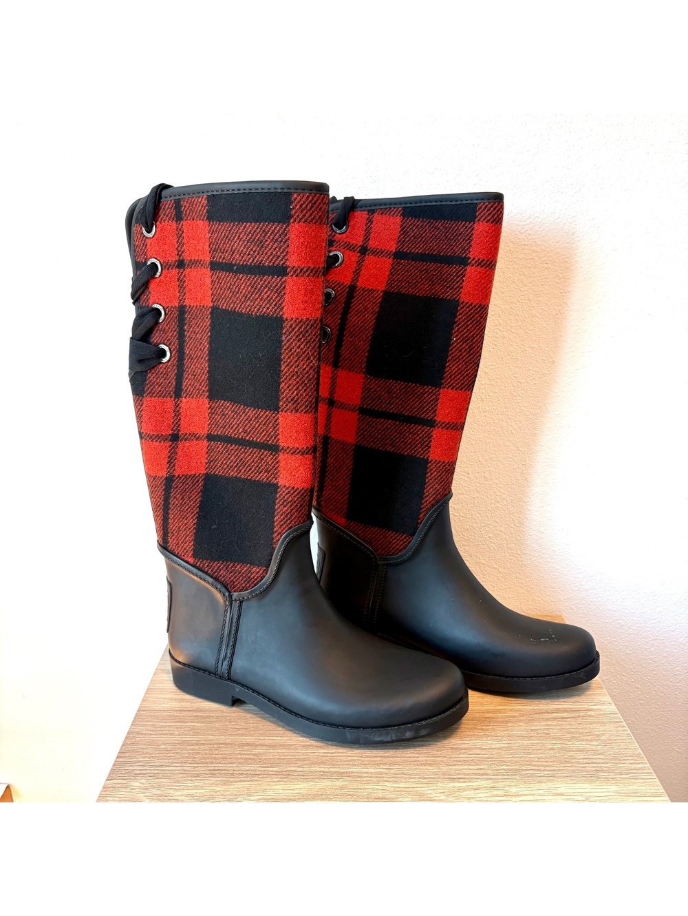 Coach Tristee Plaid Rain Boots Size 8, Fall Style, Designer Black Rubber